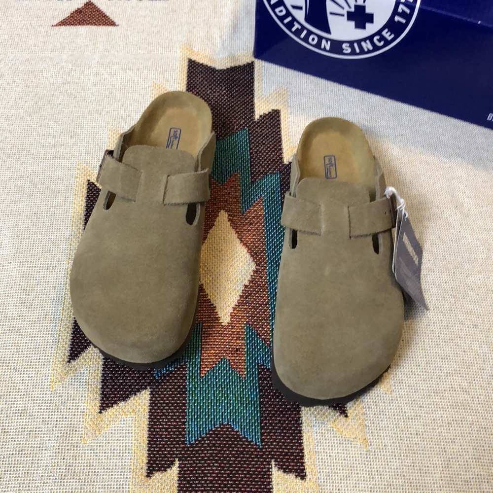 🧚🏼🧚🏼Bitkenston Boston Female Clog Suede Soft Footbed(Taupe) - Picture 2 of 6